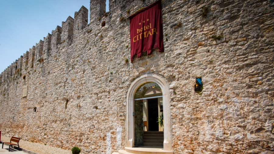 Taste Istria Hotel Villa Cittar Walls
